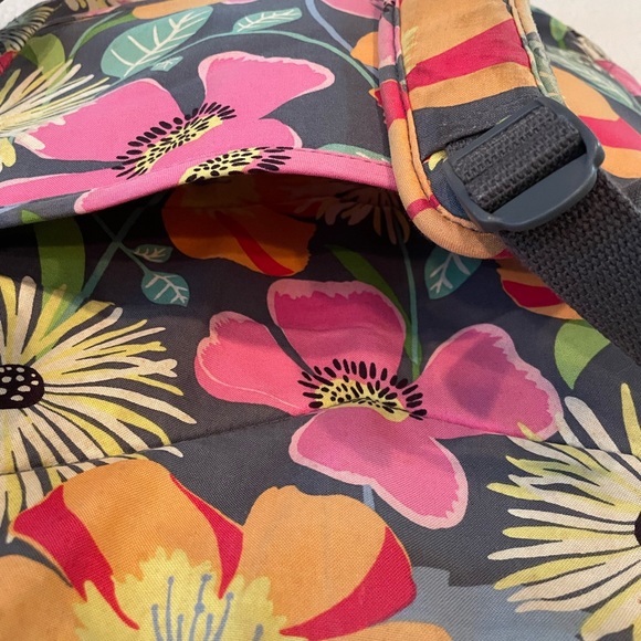 VERA BRADLEY Jazzy Blooms Large Floral Print Travel Backpack | GUC - Picture 10 of 10
